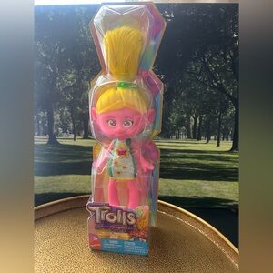 Trolls Band Together Viva Doll DreamWorks Mattel NWT